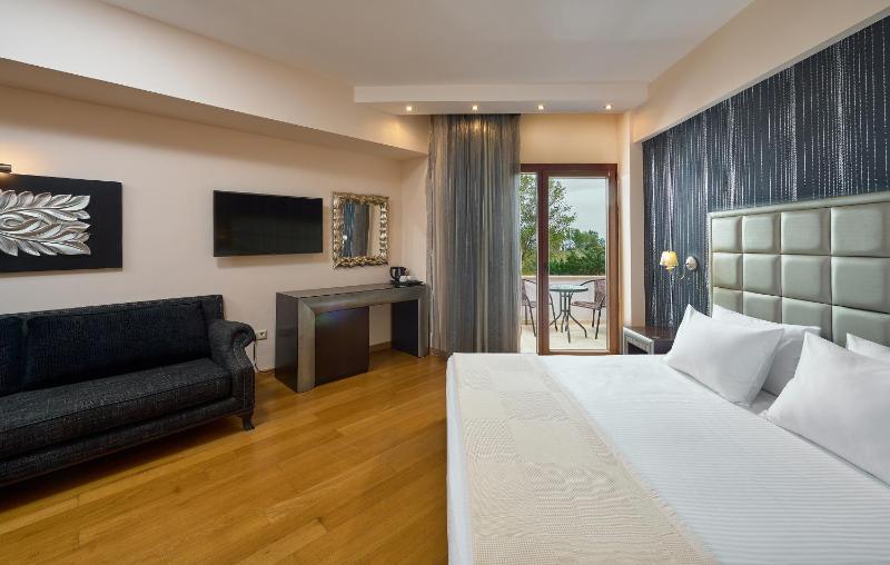 Superior Double Room image 1