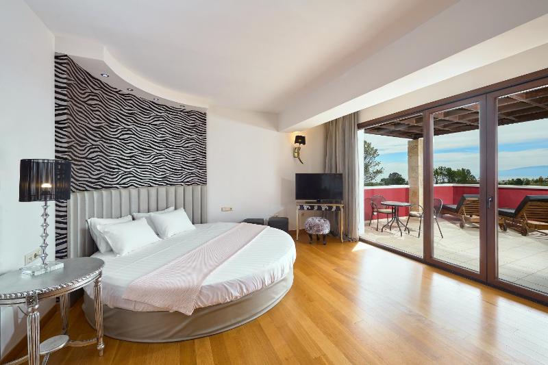 Junior Suite image 1