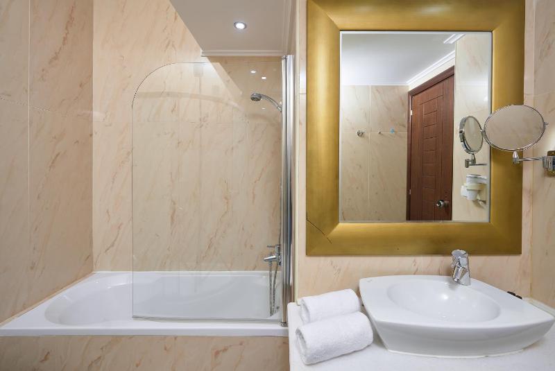 Junior Suite image 2
