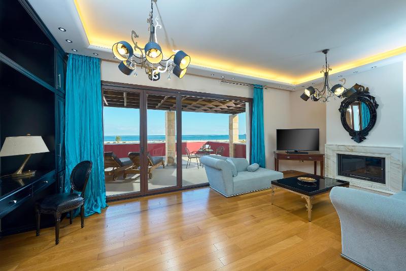 Grand Suite image 1