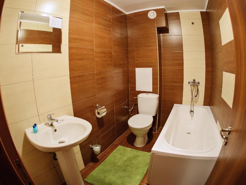 Studio - Ground Floor image 3