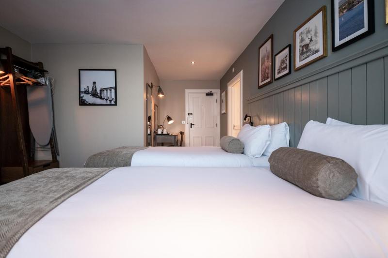 Twin Room with Sea View image 3