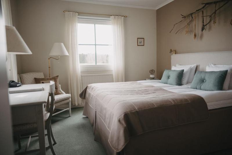 Double or Twin Room image 1