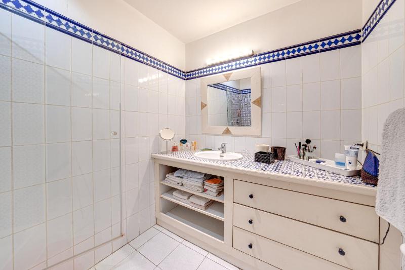 Vue sur le port superbe appartement atypique logement entier - image 3
