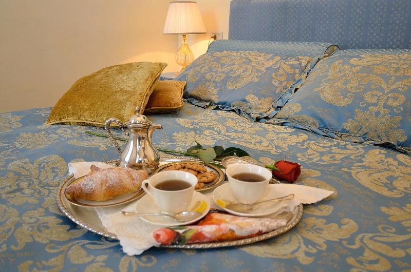 Two-Bedroom King Suite image 2