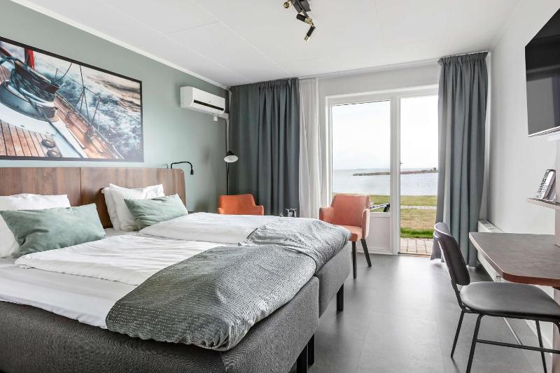 Superior Double Room image 1