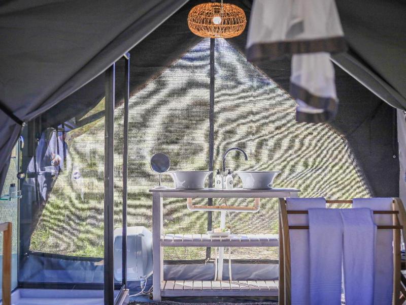 Luxury Tent image 4