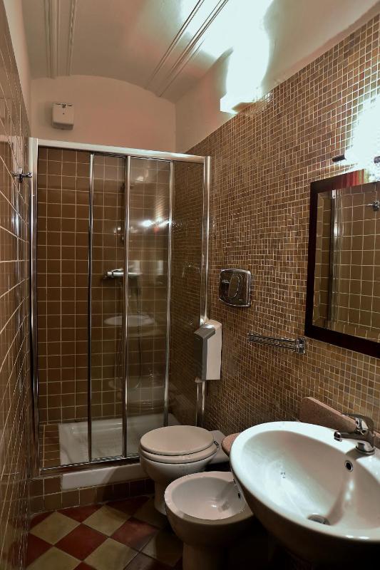 Triple Room image 2