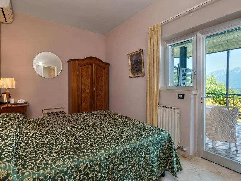 Comfort Double or Twin Room image 3