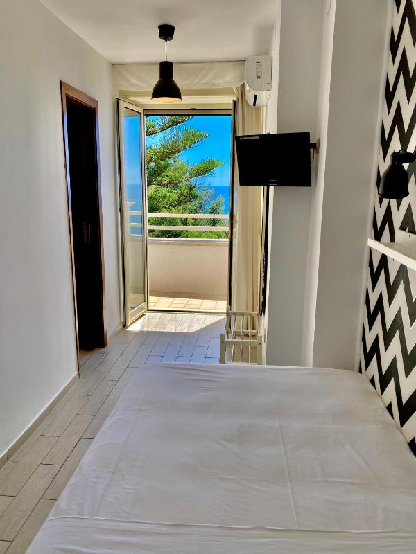 Single Room image 2