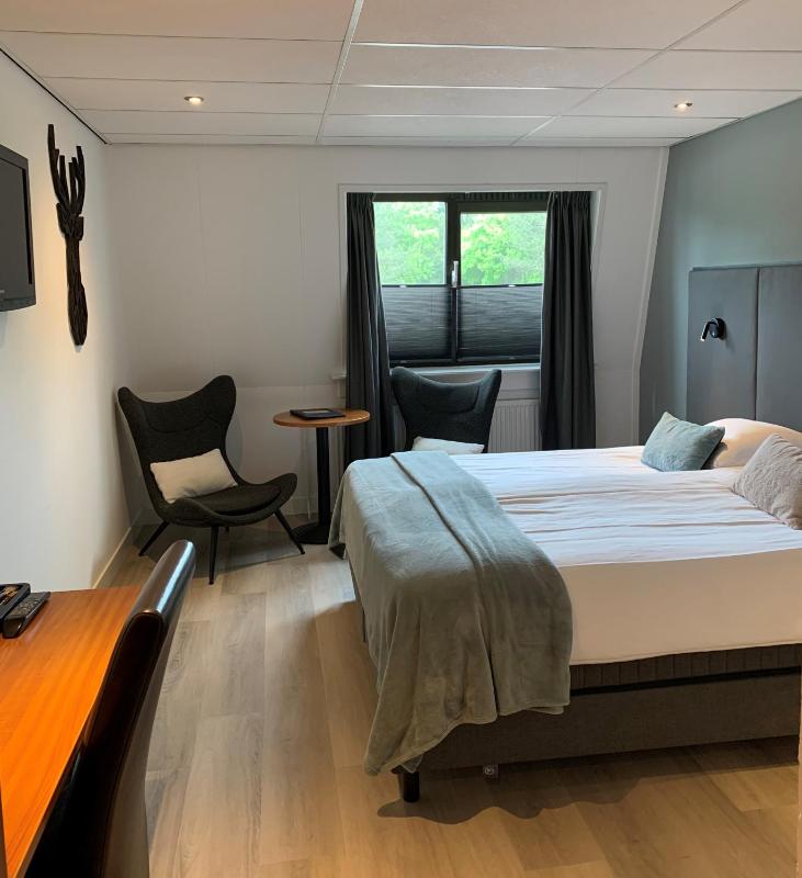 Standard Double Room with Airco image 2