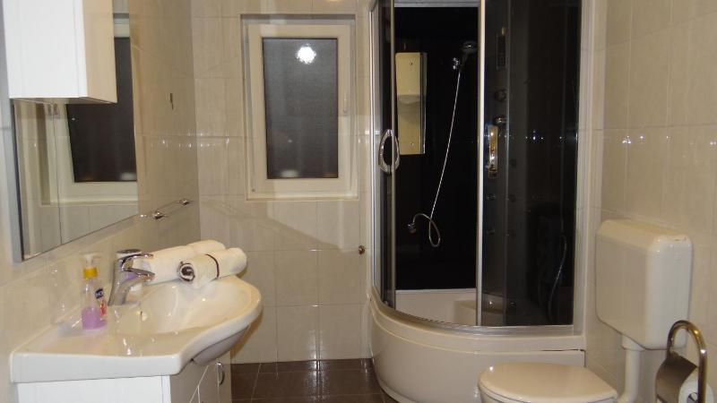Two-Bedroom Apartment with Sea View image 2