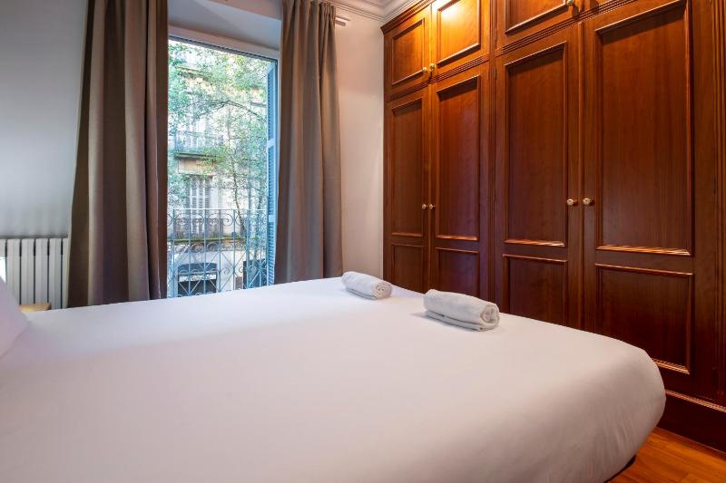 Charming Central Getaway - image 10