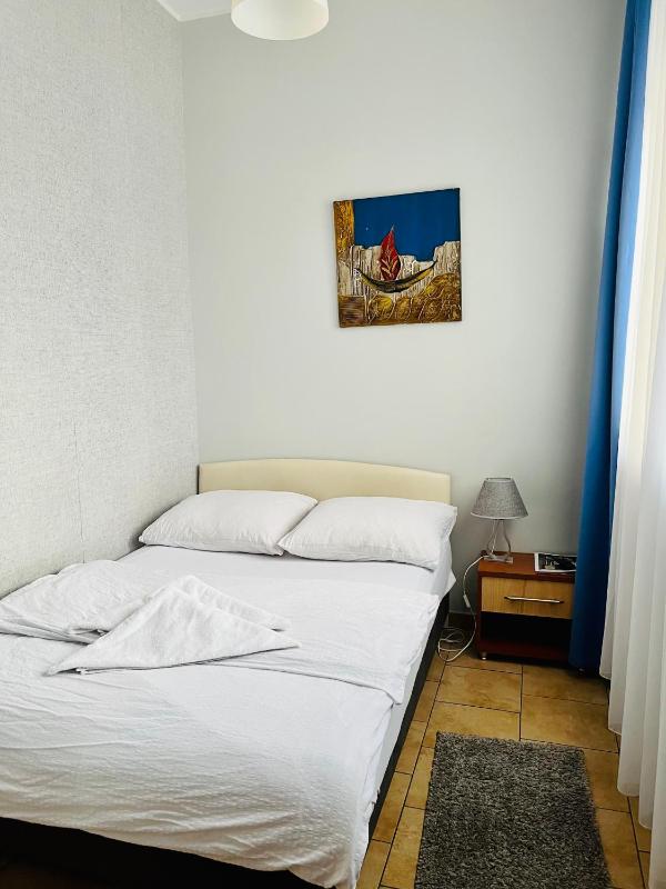 Single Room image 1