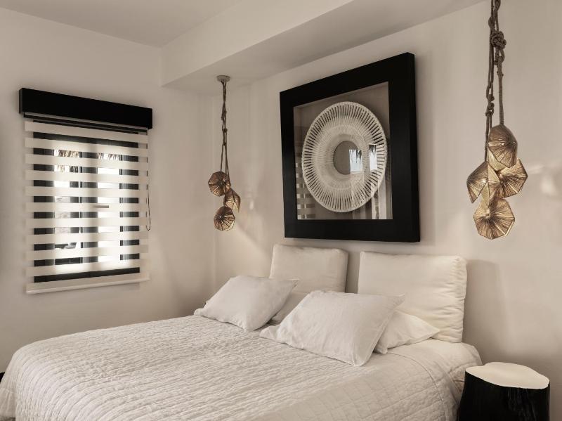 Junior Sea View Suite image 3