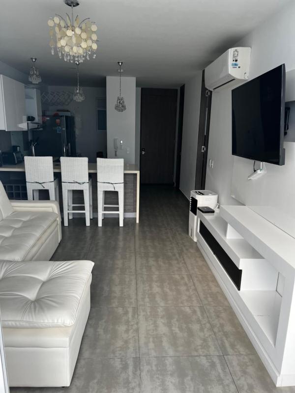 Hermoso apartamento con vista al mar y salida directa a la playa - image 5