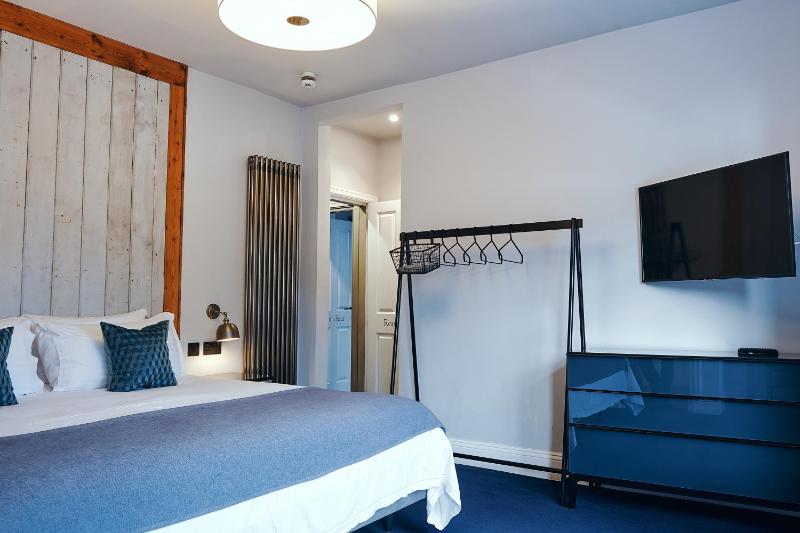 Superior Double Room image 4