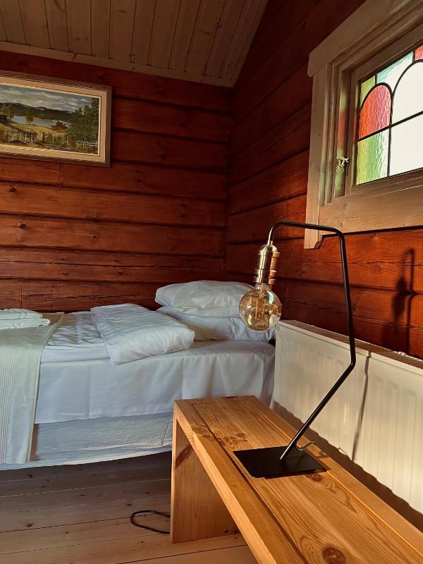 One-Bedroom Cottage image 1