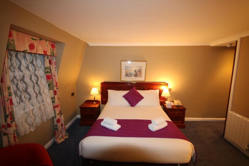 Standard Double Room image 1