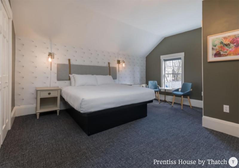 Deluxe King Suite image 1