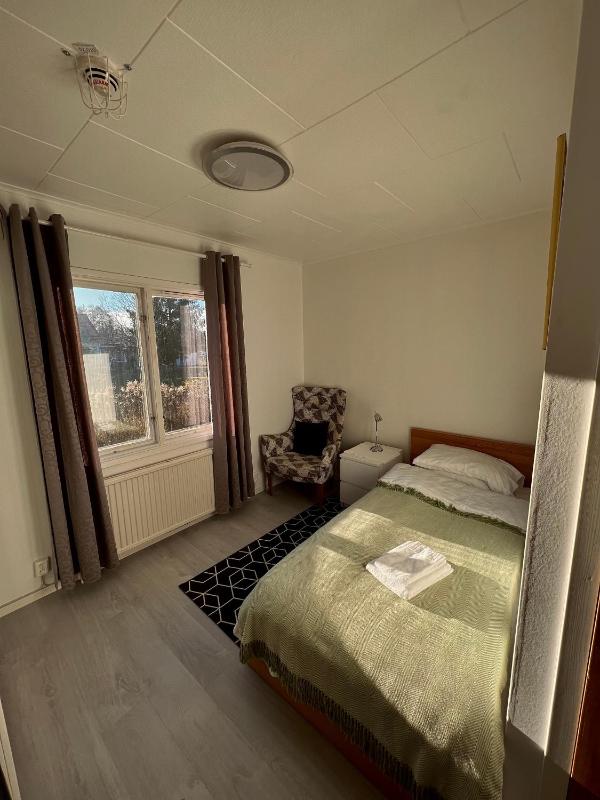 Single Room image 1