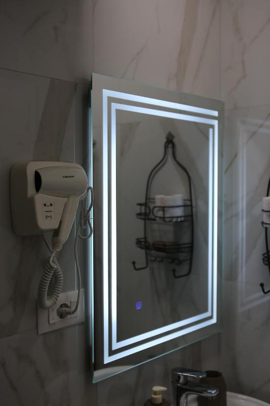 Blloku Studio Apartament - image 8