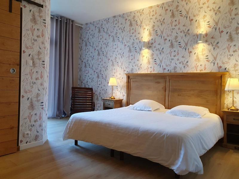 Superior Double Room image 1