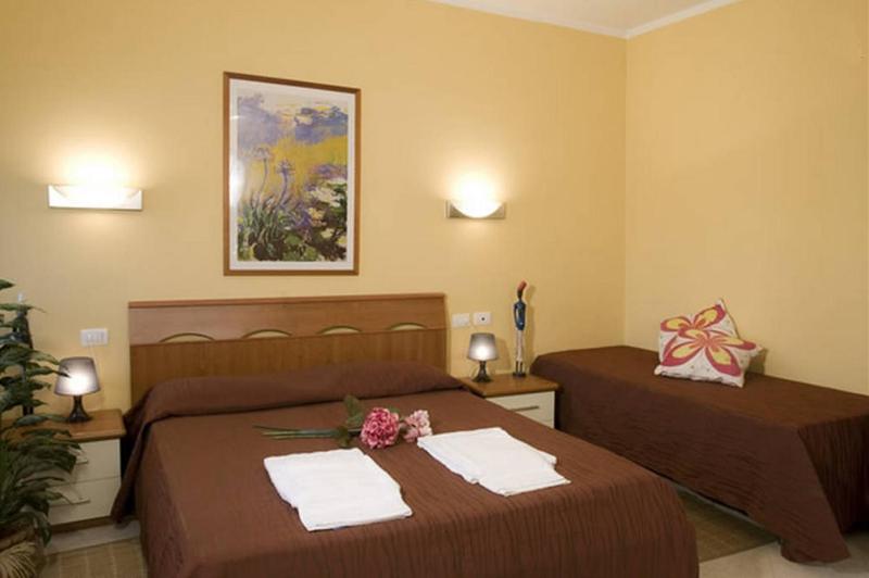 Triple Room image 1