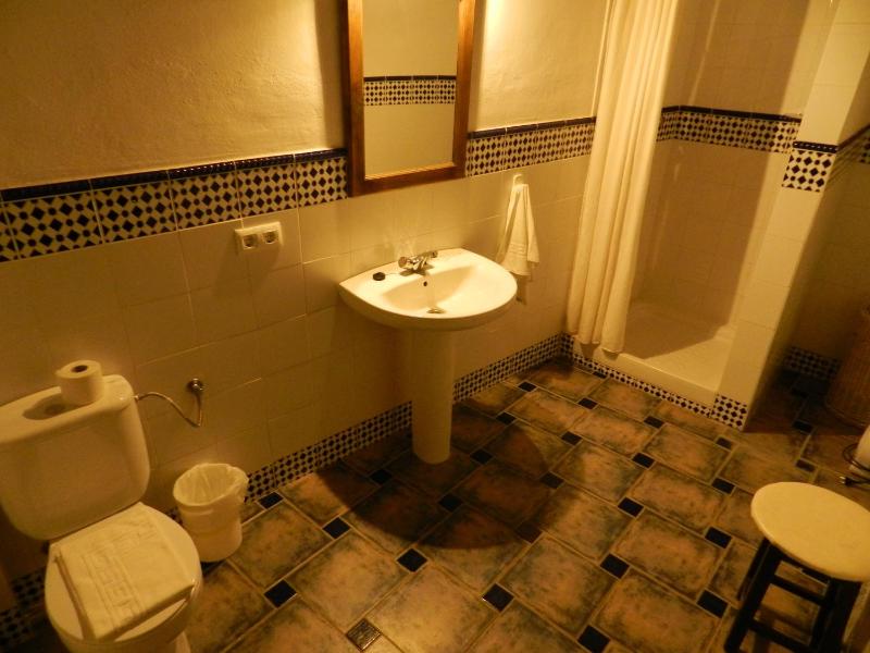 One-Bedroom Apartment (8) image 3