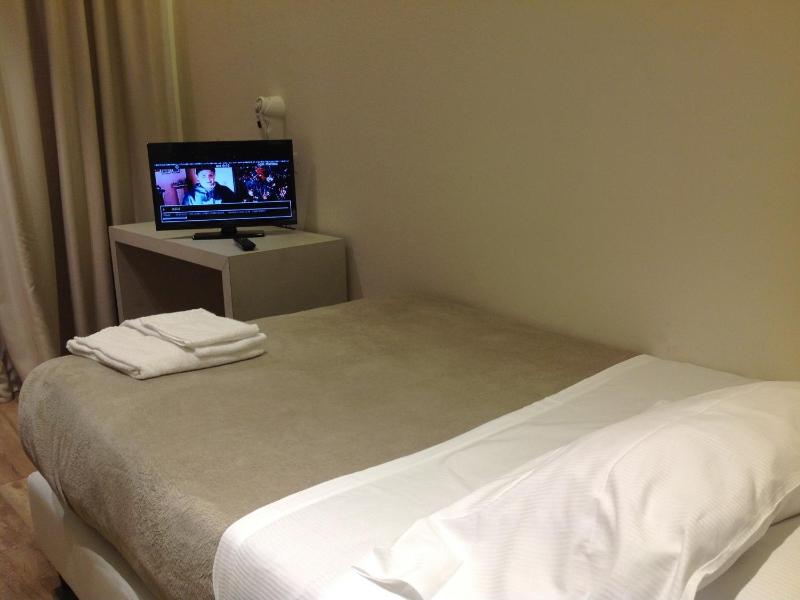 Single Room - Disability Access image 3