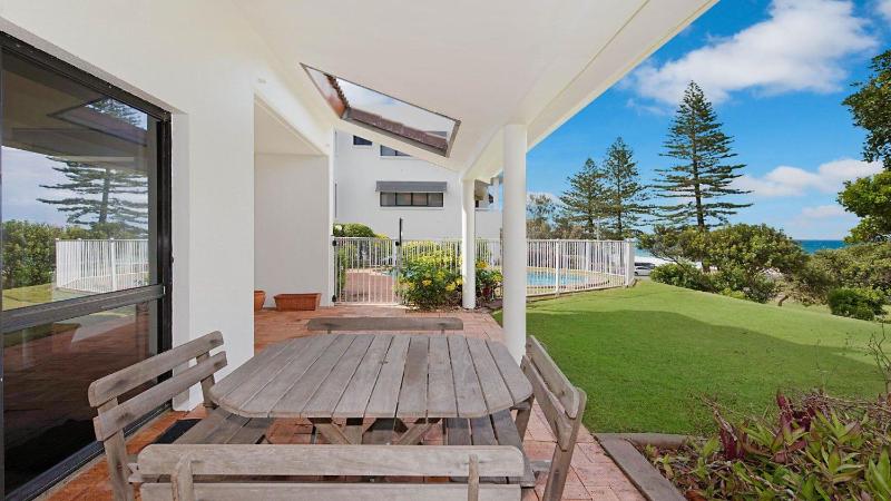 Seabreezes & Ocean Views - image 10