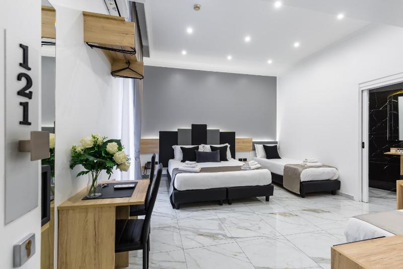 Standard Family Room image 1