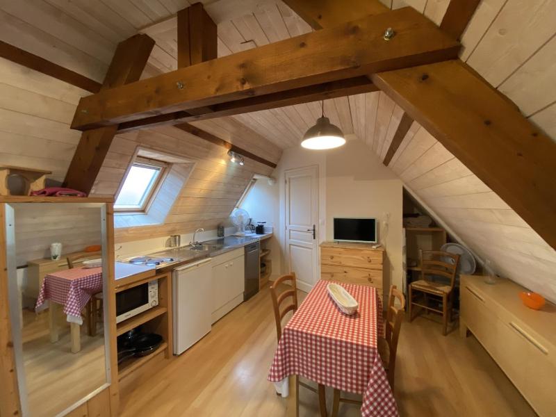 Studio Cosy à La Roche-Posay, à 70m des Thermes, WIFI, Animaux Acceptés, Idéal pour 2 Personnes - FR-1-541-55 Images