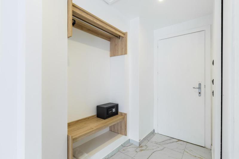 Double or Twin Room with Mountain View image 4