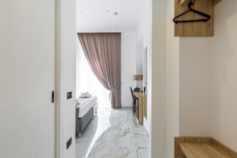Double or Twin Room with Mountain View image 2