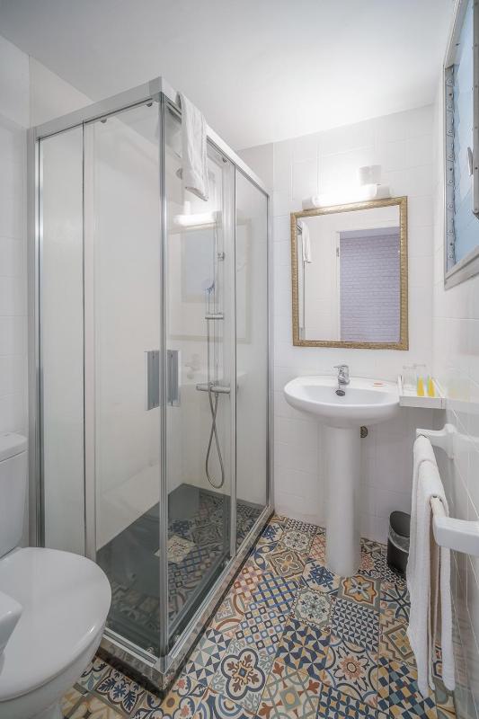 Double or Twin Room image 1