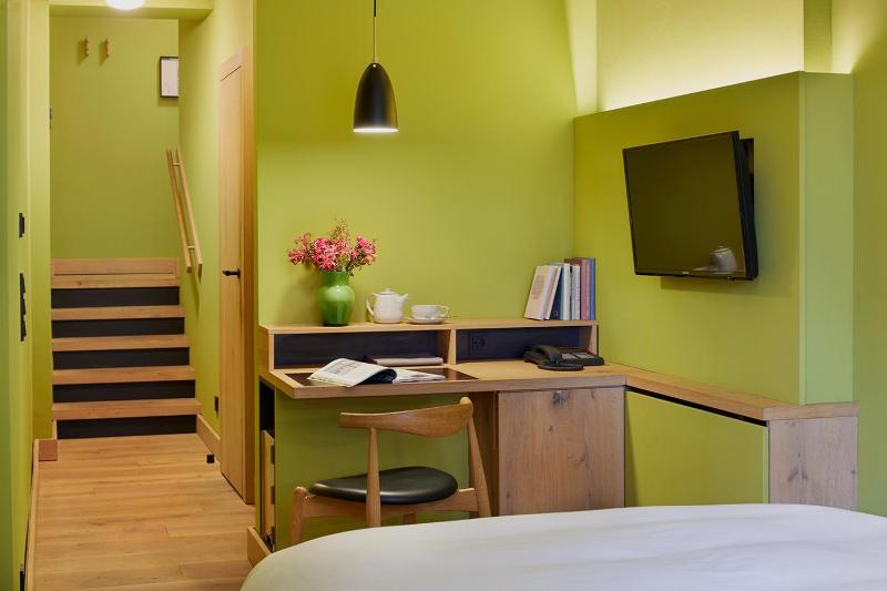 Superior Single Room with Garden view image 3