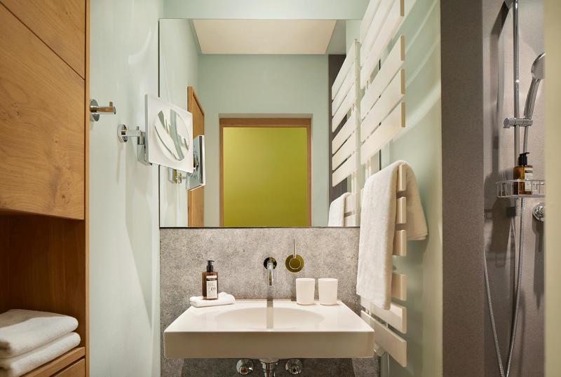 Superior Single Room with Garden view image 4