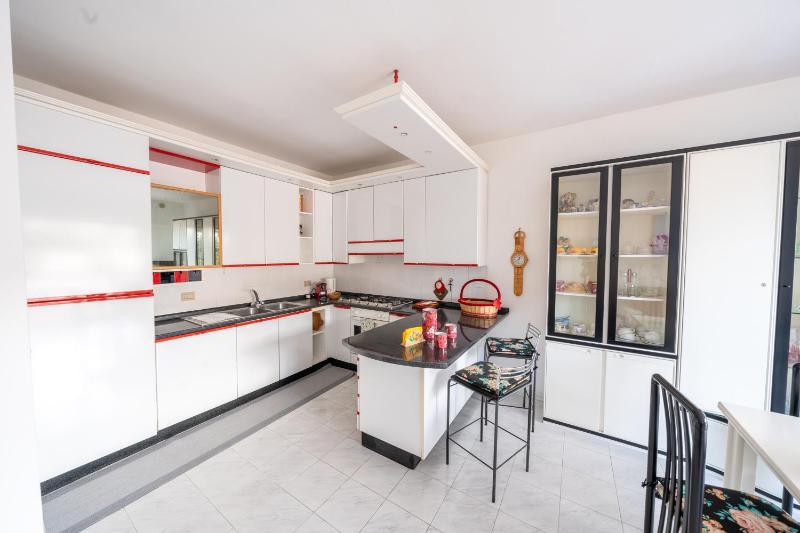 Mare e Monti apartment - image 4