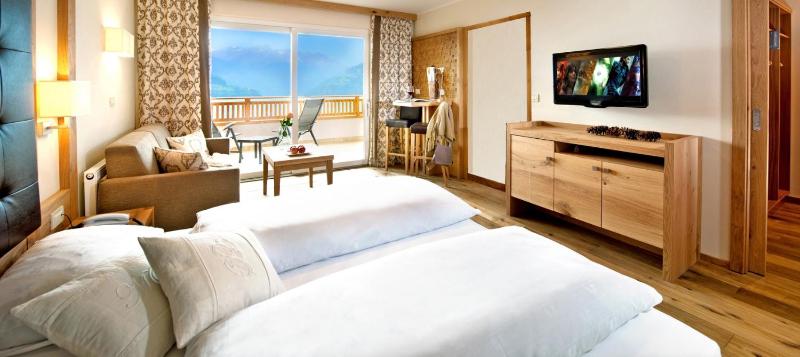 Large Double Room image 1