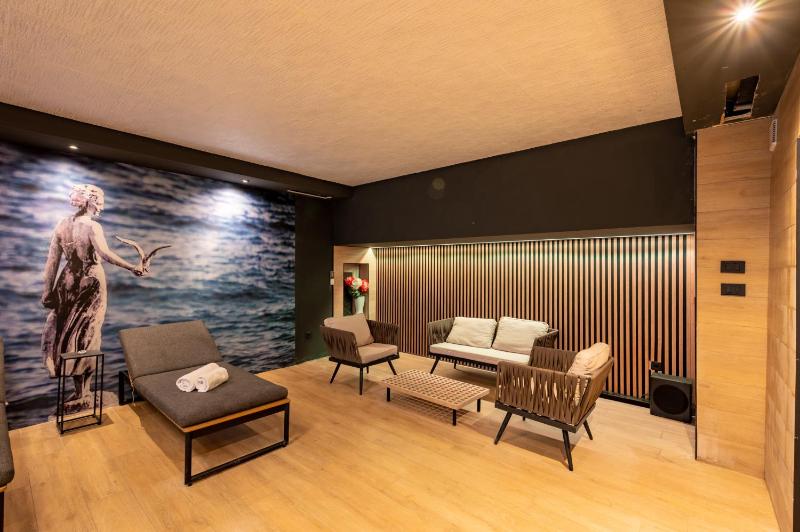 Villa Naya with Heated Pool and Hot Tub - image 23