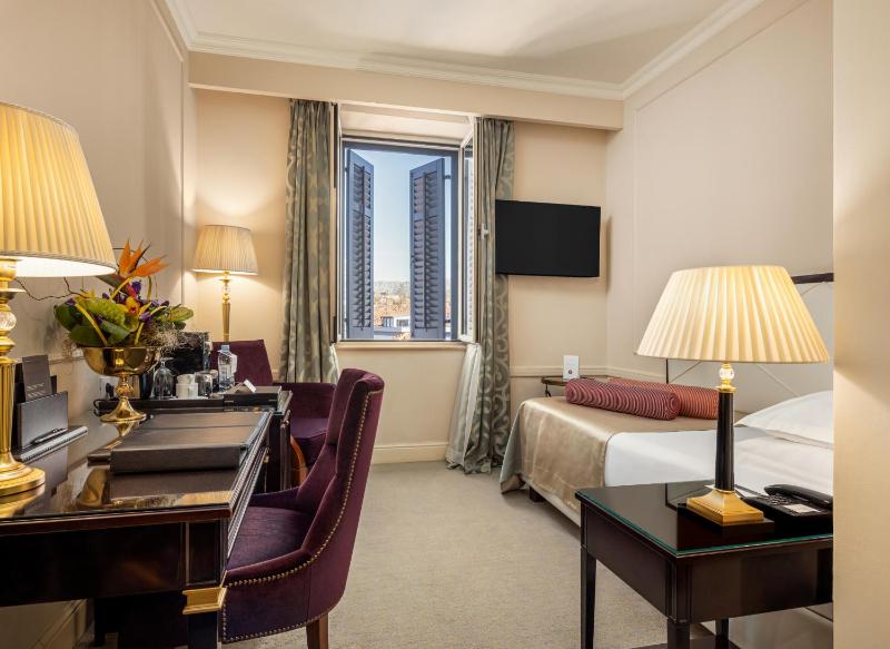 Single Room image 1
