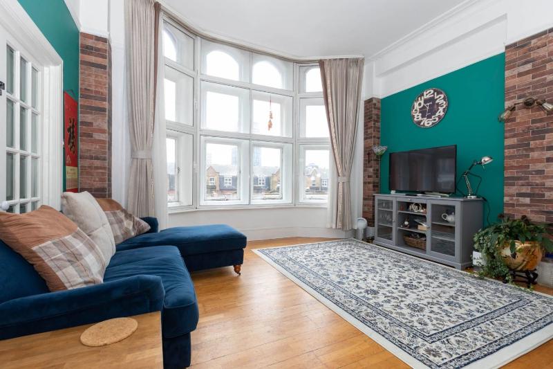 Apartment image 3