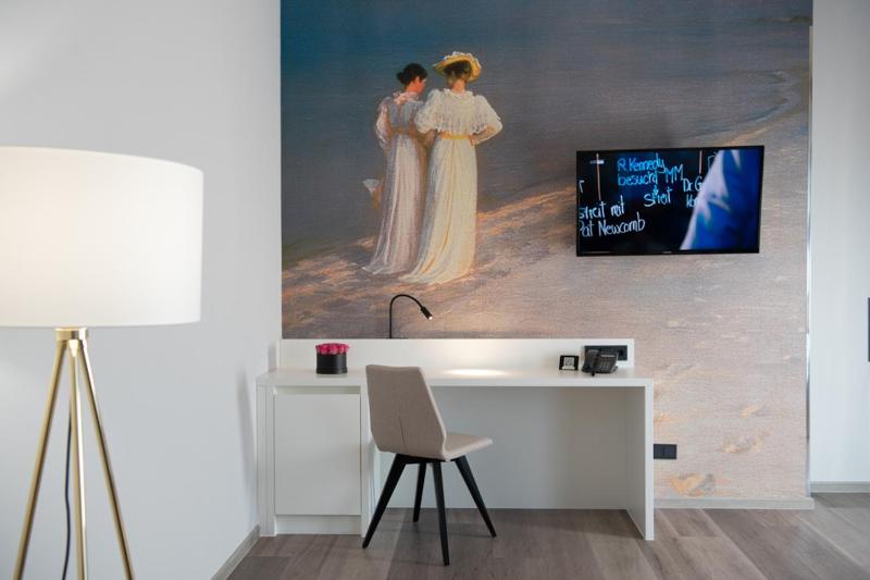 Superior Double Room image 4