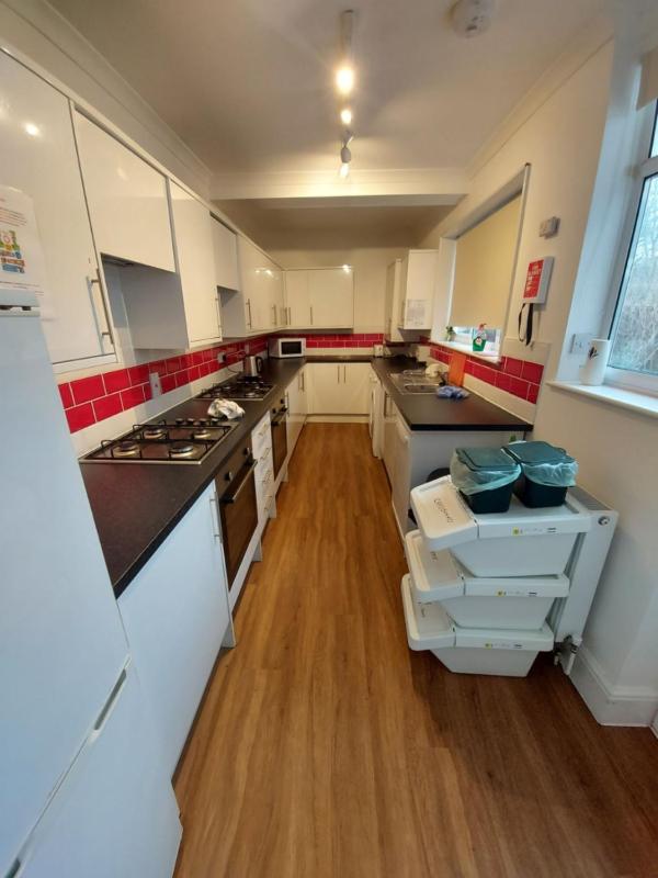 Double Room with Private Bathroom image 3