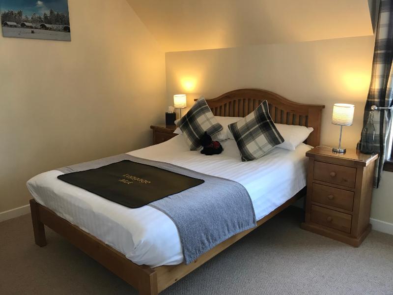 Small Double Room image 3