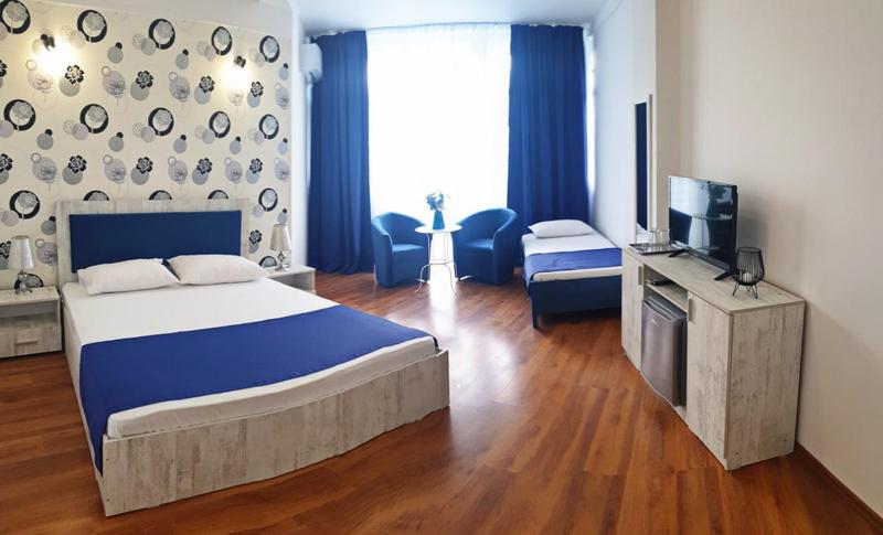 Triple Room image 2
