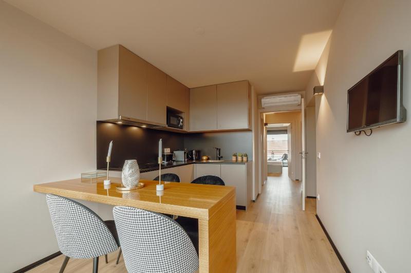 City Center Premium Apartment by Vacationy - image 11