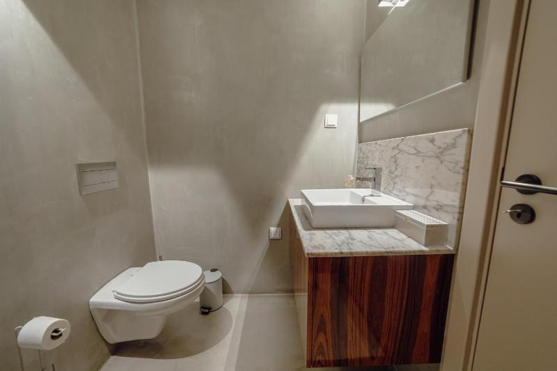 City Center Premium Apartment by Vacationy - image 36