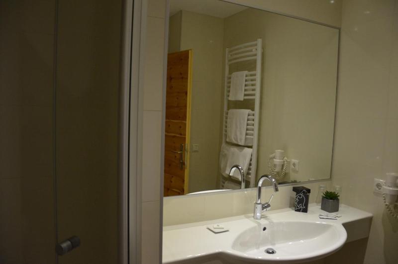 Business Double Room image 3